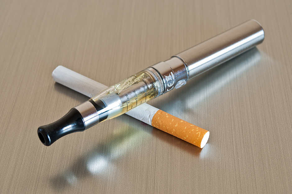 Alerta ante el primer caso de una afección pulmonar asociada al consumo de cigarrillo electrónico